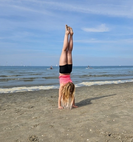 Handstand